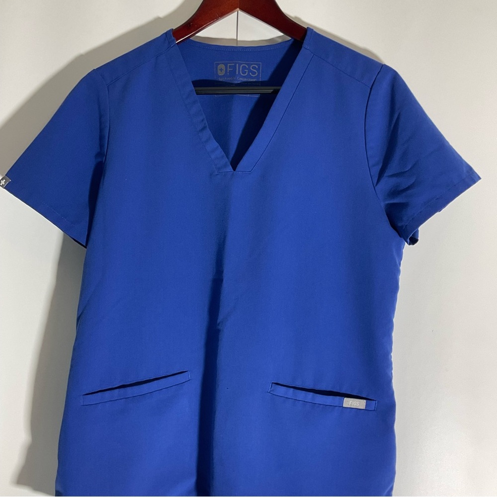Figs Technical Collection Short Sleeve Pockets V-Neck Scrub Top Slit Sides Sz SM - Picture 6 of 13